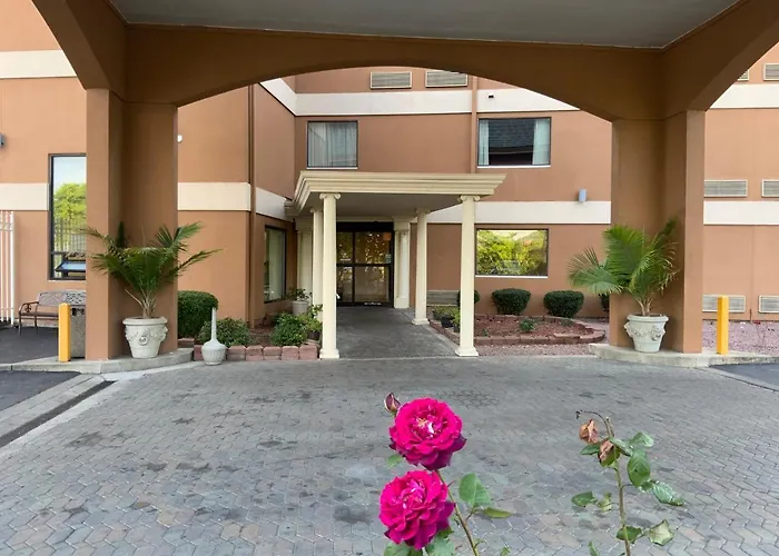 Quality Inn & Suites University-Airport