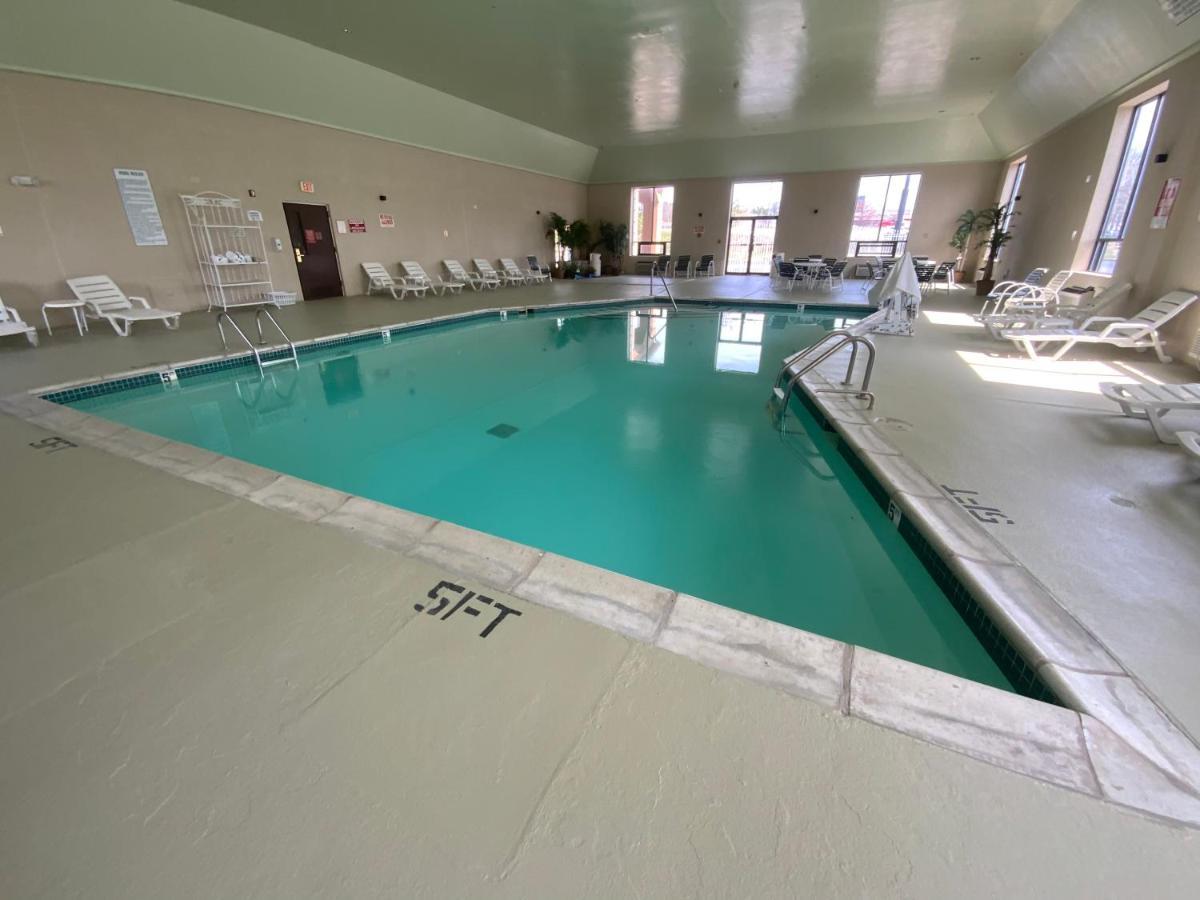 Hotel Quality & University-airport 3*