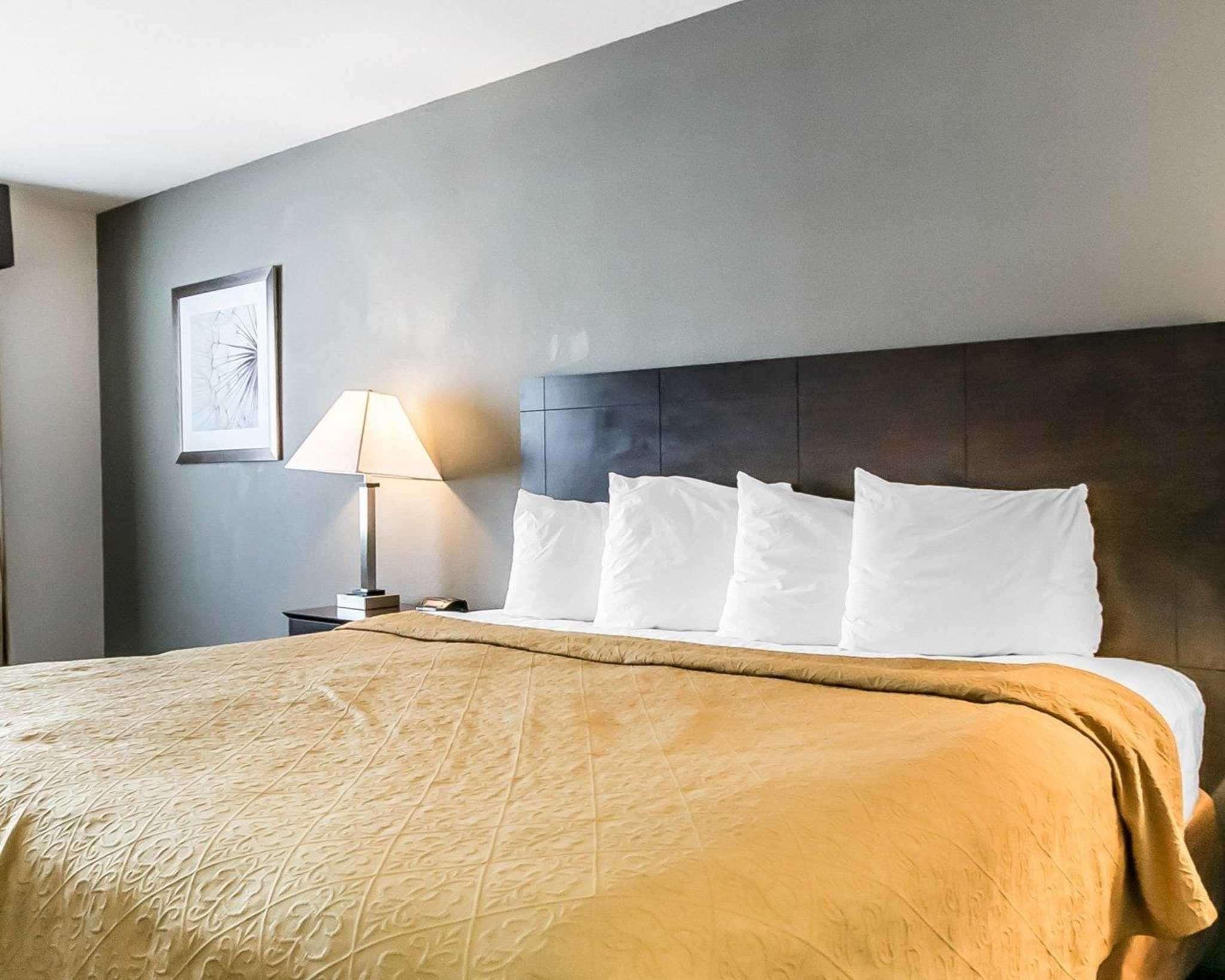 Quality & University-airport Hotel 3*