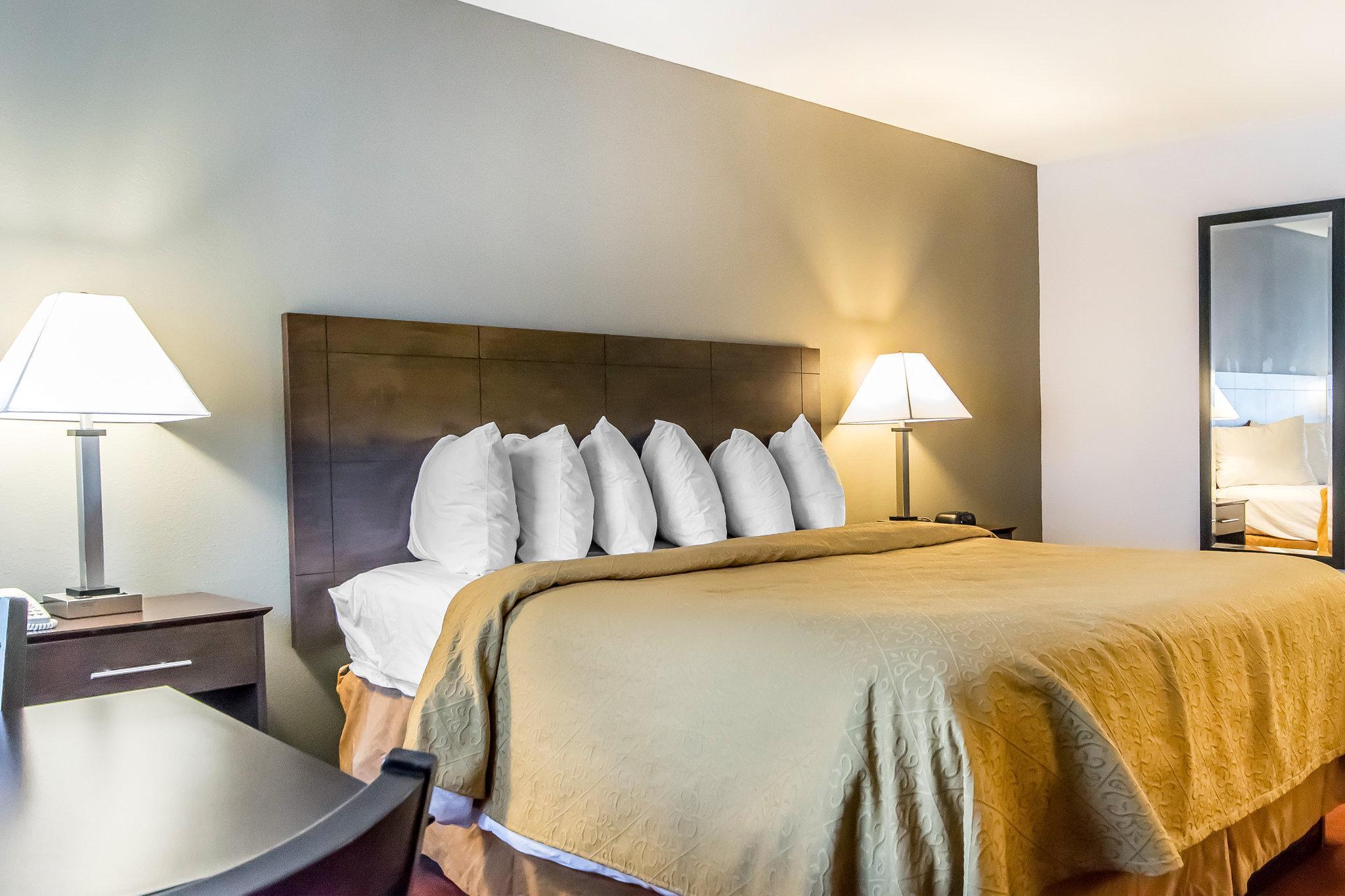 Hotel Quality & University-airport Louisville