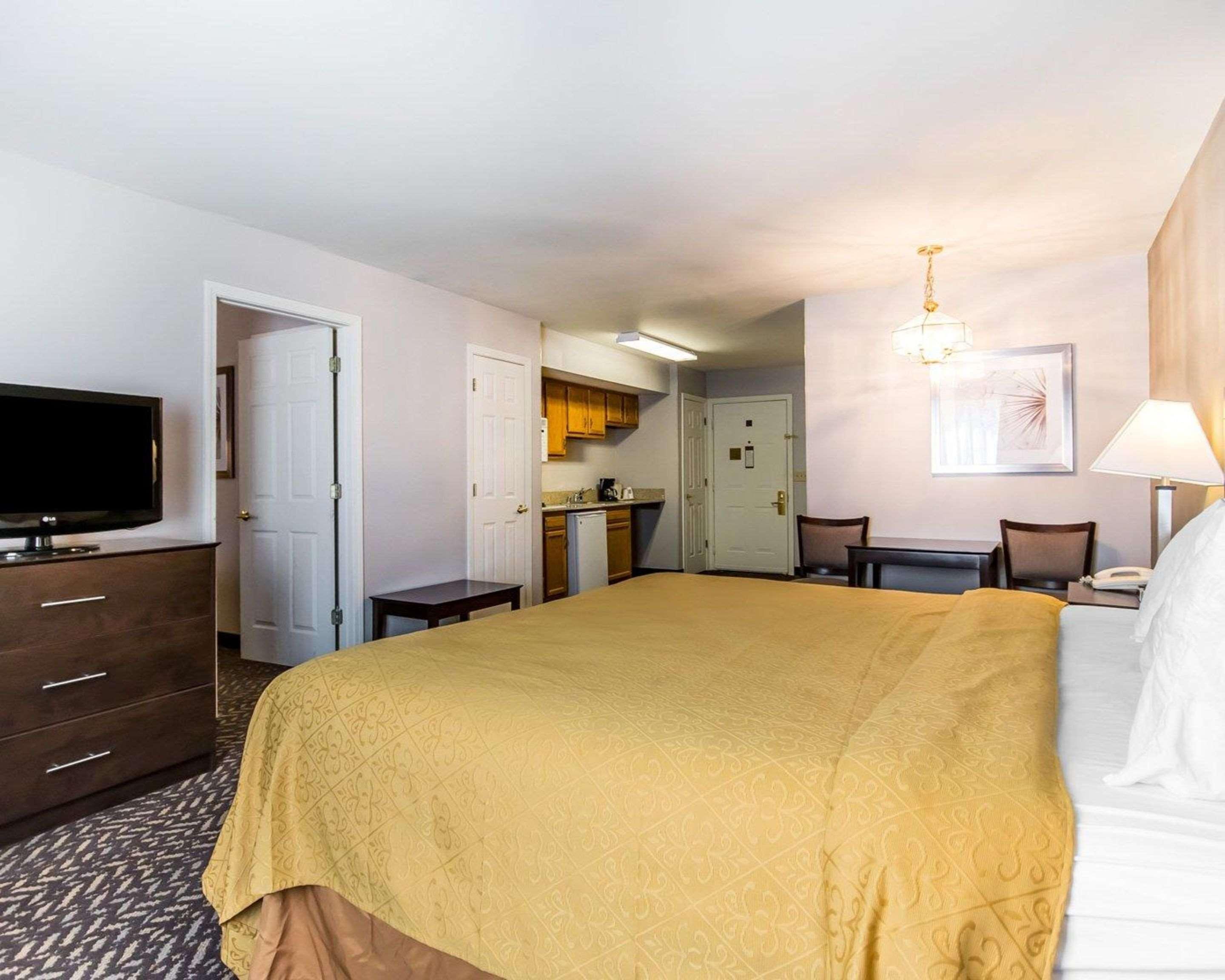Quality & University-airport Hotel