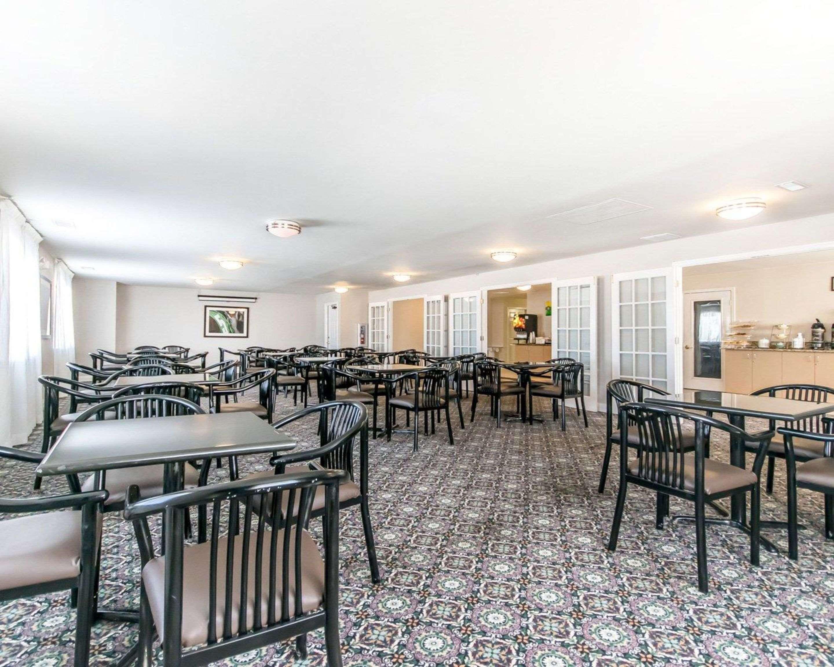 Hotel Quality & University-airport Louisville
