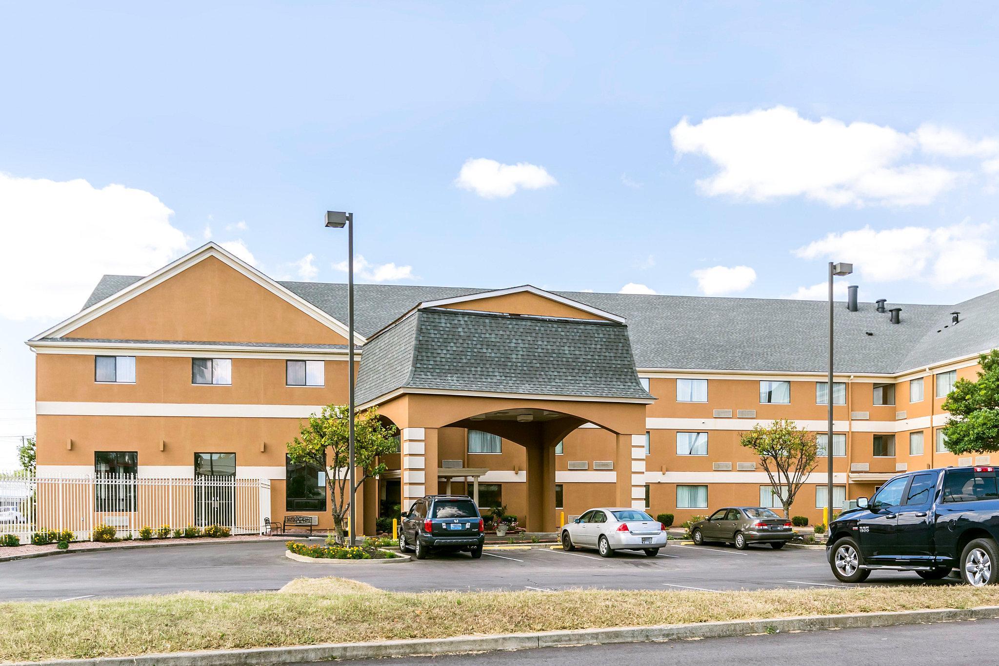 Quality & University-airport 3* Louisville