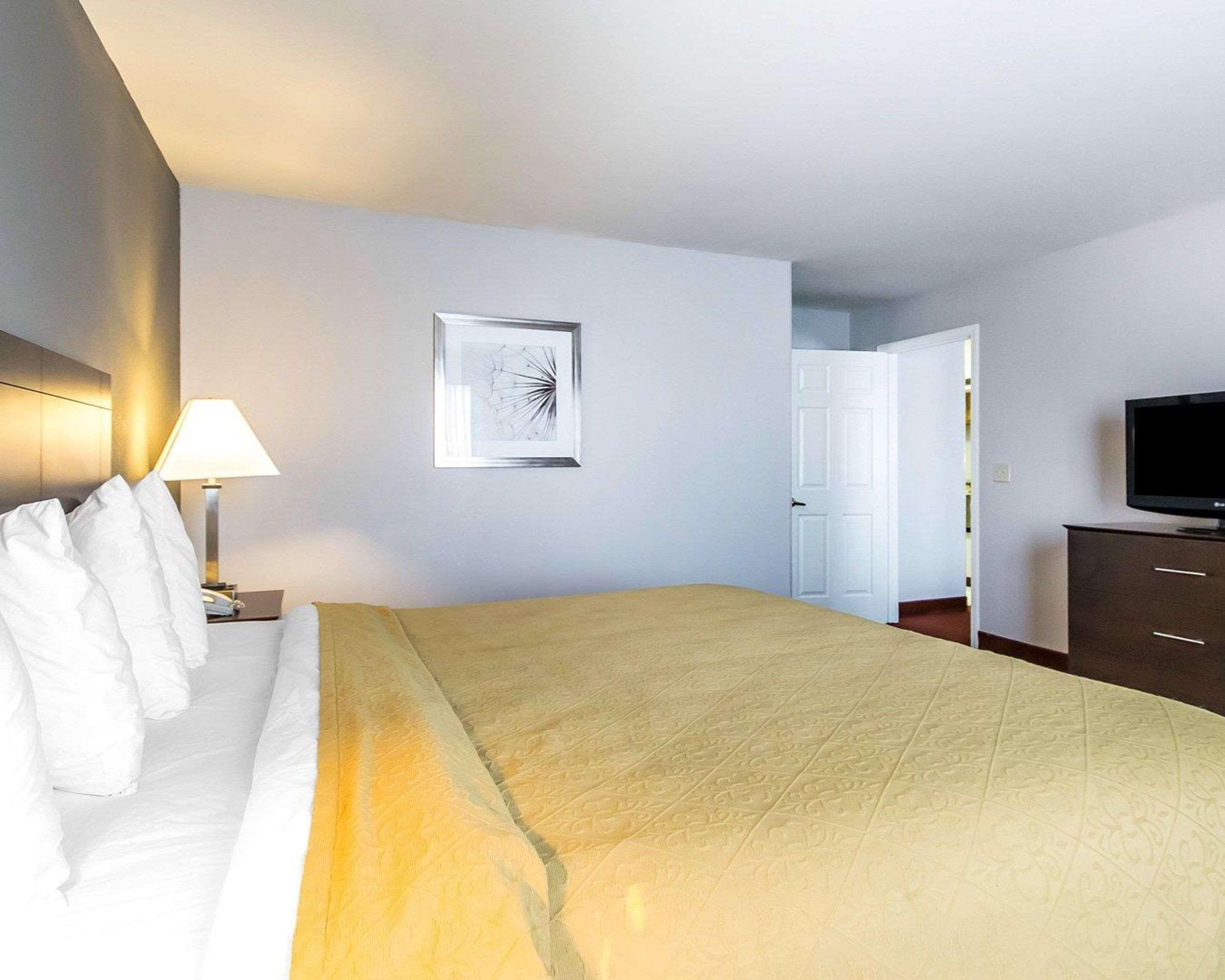 Hotel Quality & University-airport