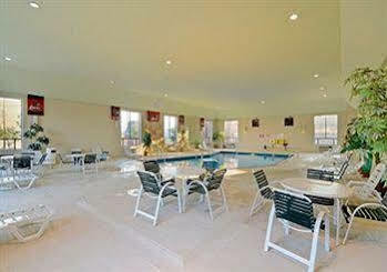 Quality & University-airport Hotel 3*